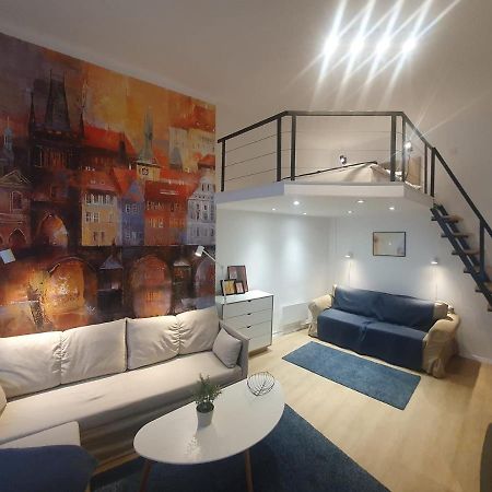 Petofi Apartment With Air Condition Boedapest Buitenkant foto