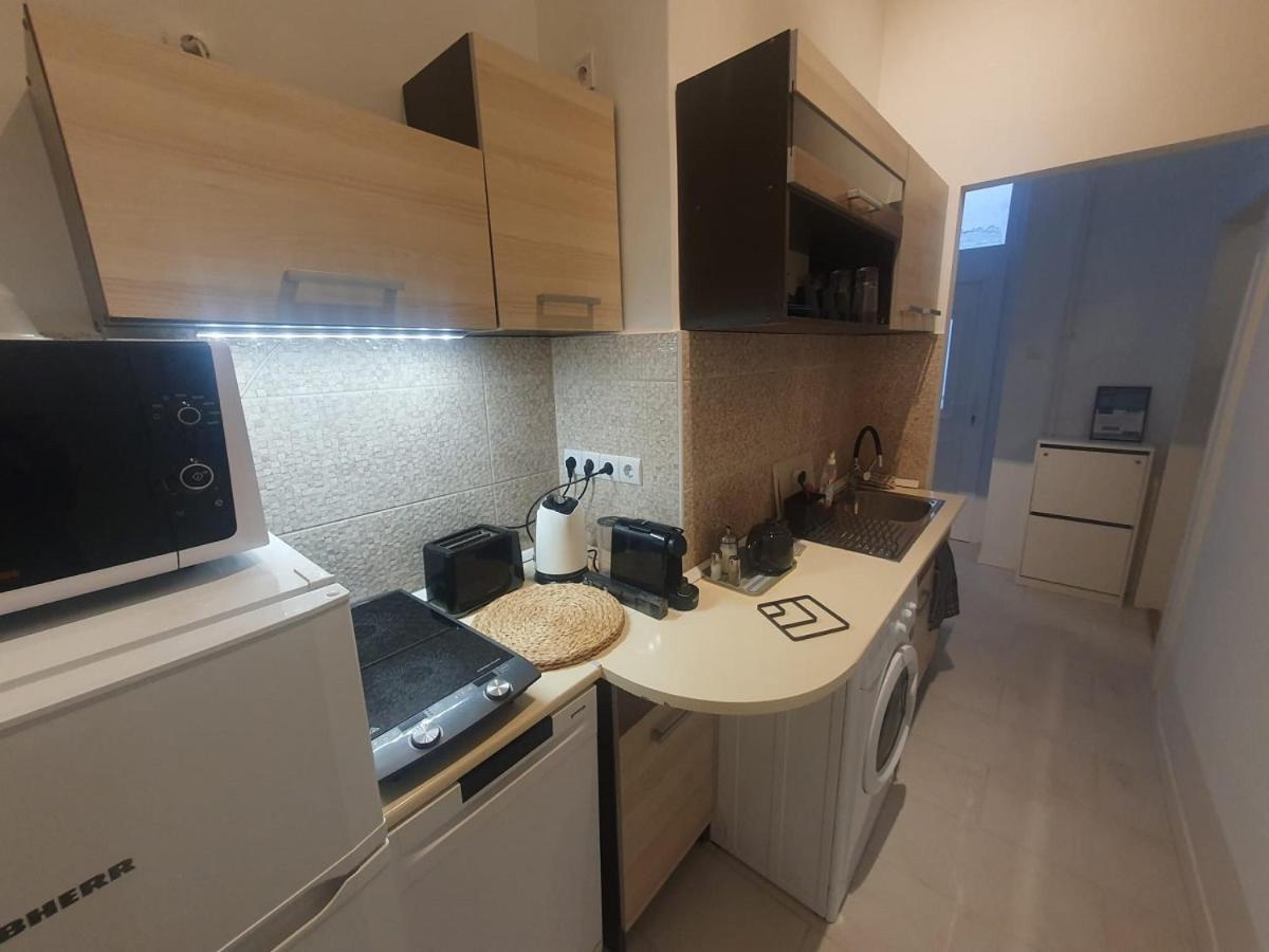 Petofi Apartment With Air Condition Boedapest Buitenkant foto