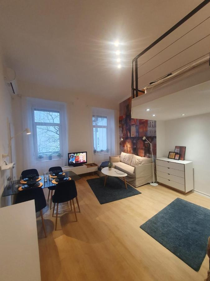 Petofi Apartment With Air Condition Boedapest Buitenkant foto